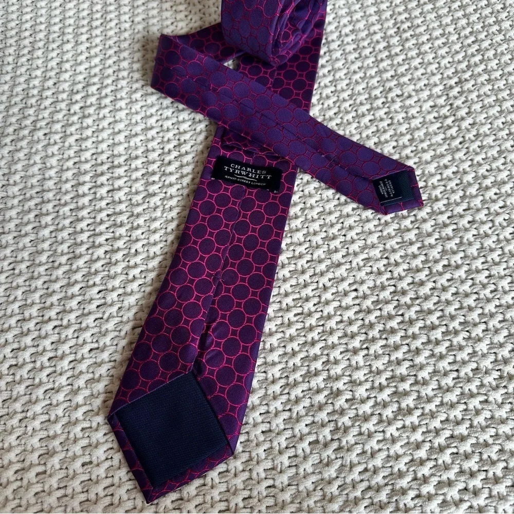 CHARLES TYRWHITT Circle Spot Purple & Hot Pink Woven 100% Silk Tie Men’s London